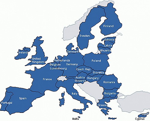 Where can a Hungarian resident live in the European Union?