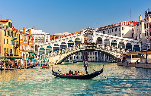 Italy halves the investment in exchange for the residence permit!