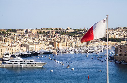 How can you become a citizen in Malta through investment from 2021?
